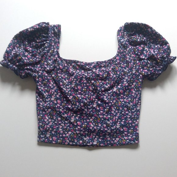 NWOT Shein floral top - Picture 3 of 3